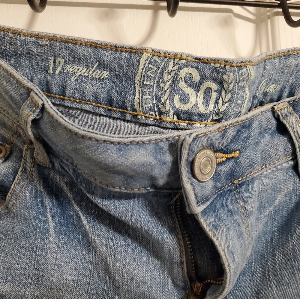 Jeans - Picture 2 of 5